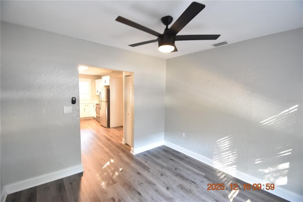 出租: $1,395 (2 贝兹, 1 浴室, 744 平方英尺)