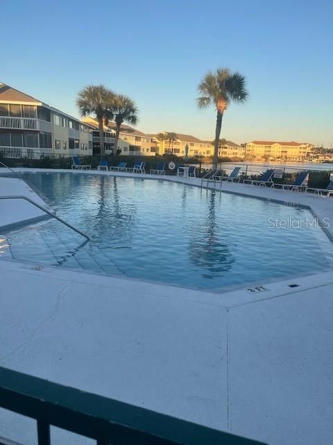 В аренду: $1,800 (1 спален, 1 ванн, 804 Квадратных фут)