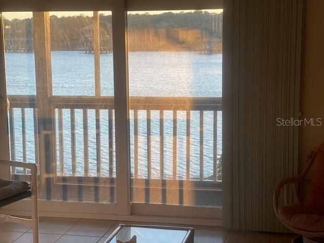 В аренду: $1,800 (1 спален, 1 ванн, 804 Квадратных фут)