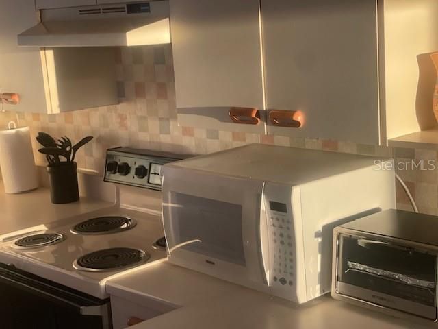 В аренду: $1,800 (1 спален, 1 ванн, 804 Квадратных фут)