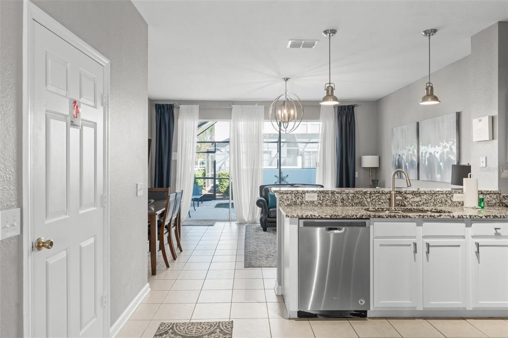 待售: $439,000 (3 贝兹, 3 浴室, 1440 平方英尺)