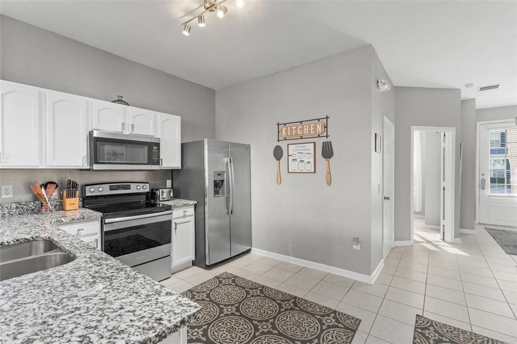 待售: $439,000 (3 贝兹, 3 浴室, 1440 平方英尺)