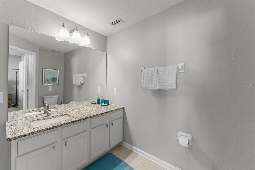 待售: $439,000 (3 贝兹, 3 浴室, 1440 平方英尺)