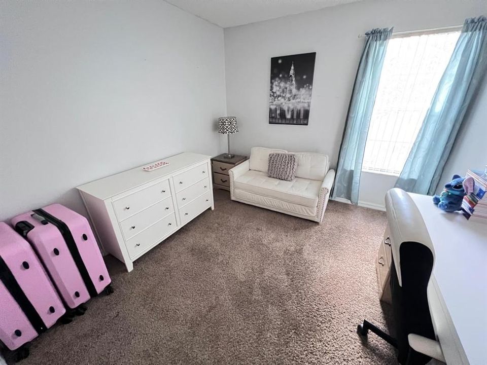 В аренду: $2,400 (3 спален, 2 ванн, 1291 Квадратных фут)