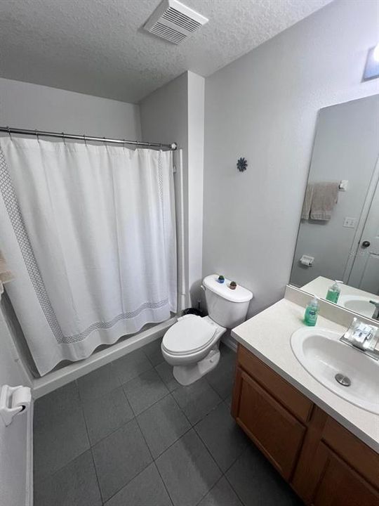 В аренду: $2,400 (3 спален, 2 ванн, 1291 Квадратных фут)