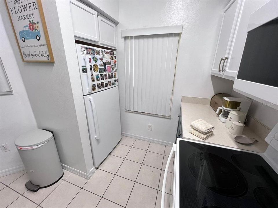 В аренду: $2,400 (3 спален, 2 ванн, 1291 Квадратных фут)