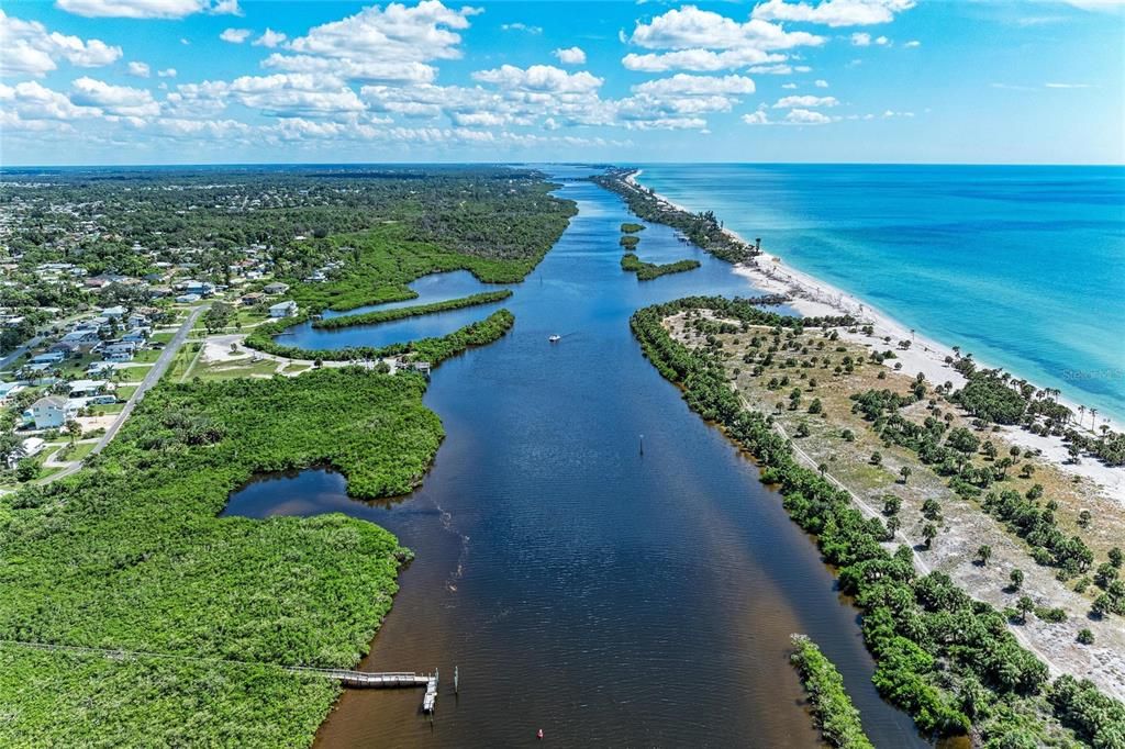 En Venta: $689,900 (4 camas, 3 baños, 2248 Pies cuadrados)