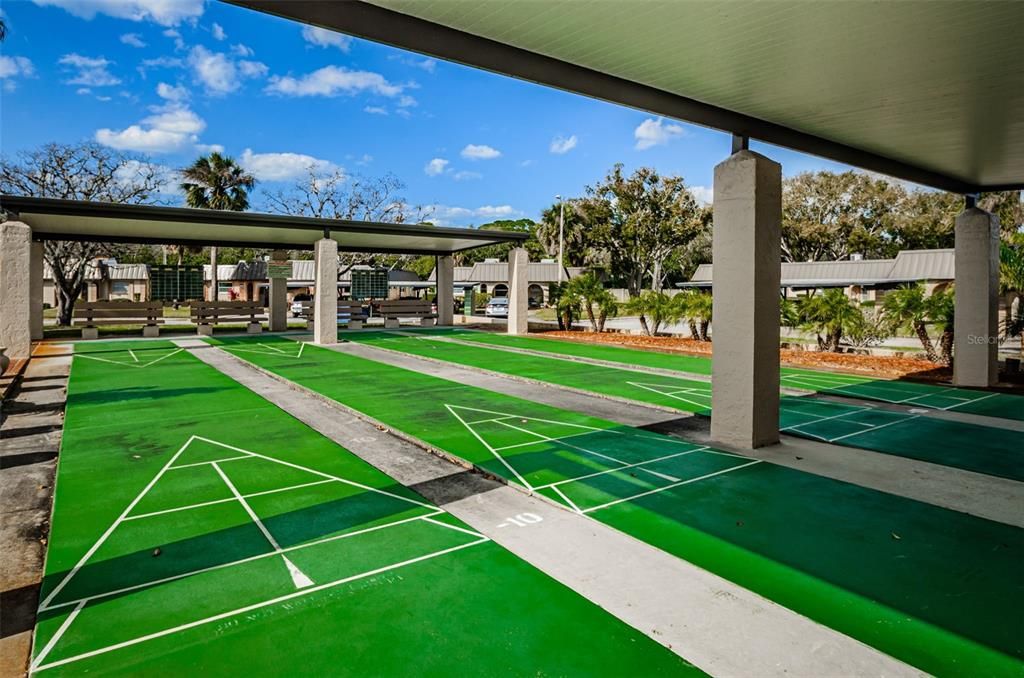 For Sale: $136,900 (2 beds, 2 baths, 1032 Square Feet)