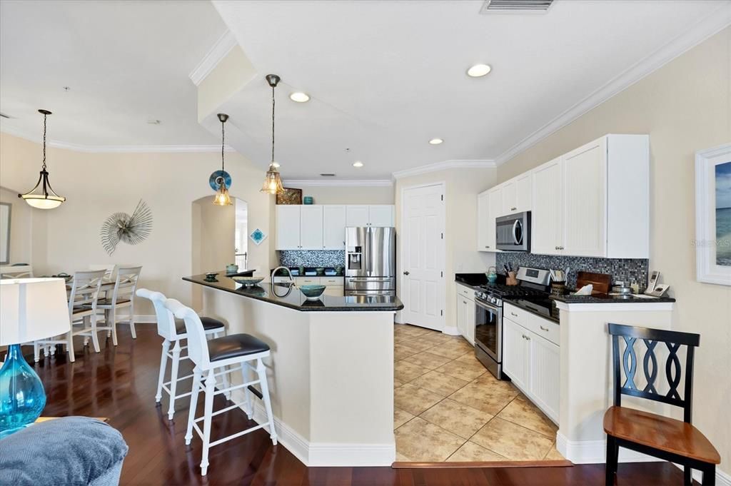 En Venta: $525,000 (3 camas, 2 baños, 2332 Pies cuadrados)