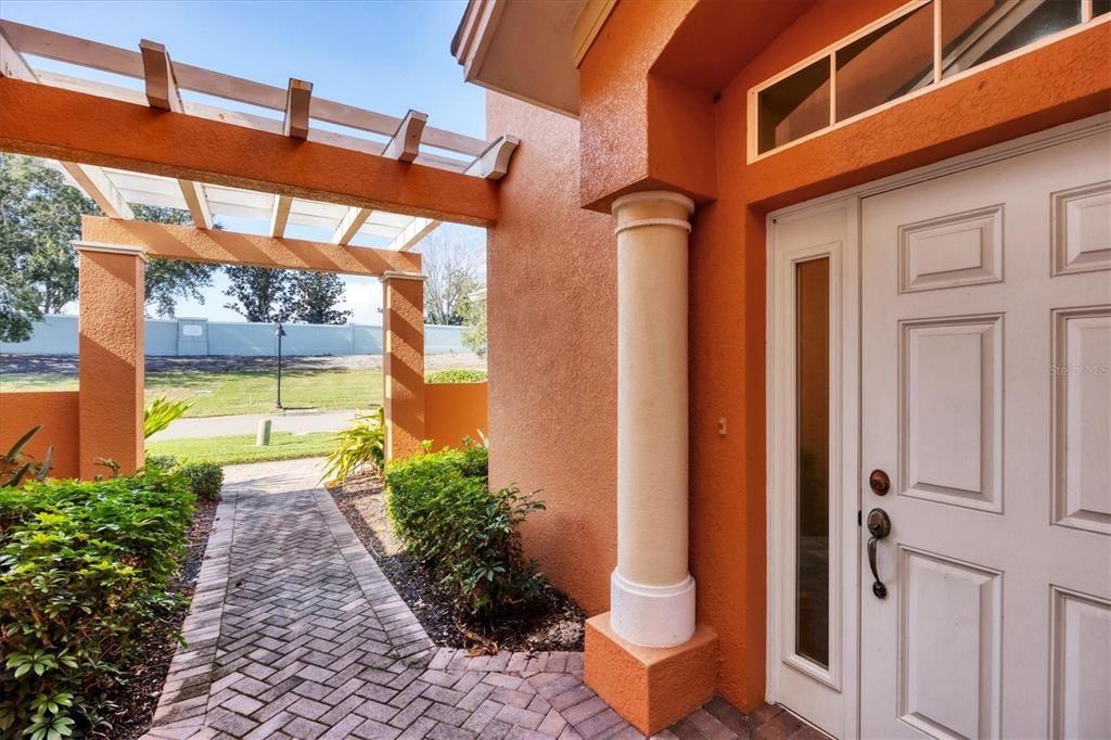 En Venta: $525,000 (3 camas, 2 baños, 2332 Pies cuadrados)