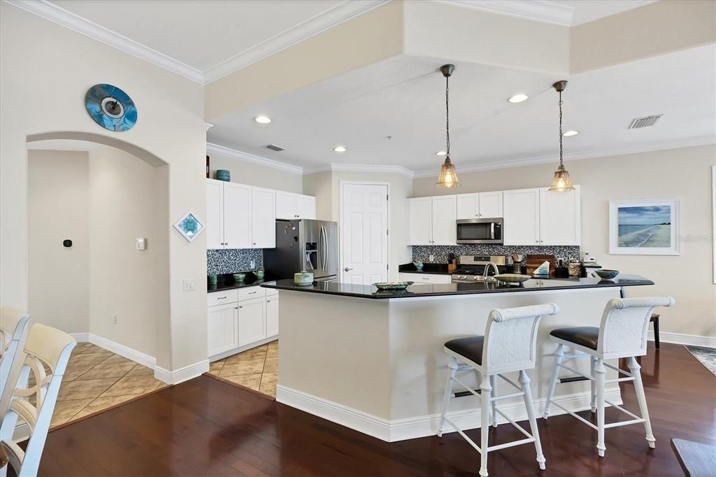 En Venta: $525,000 (3 camas, 2 baños, 2332 Pies cuadrados)