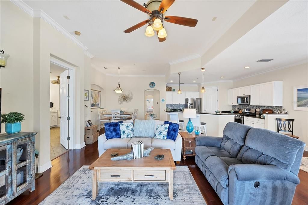 En Venta: $525,000 (3 camas, 2 baños, 2332 Pies cuadrados)