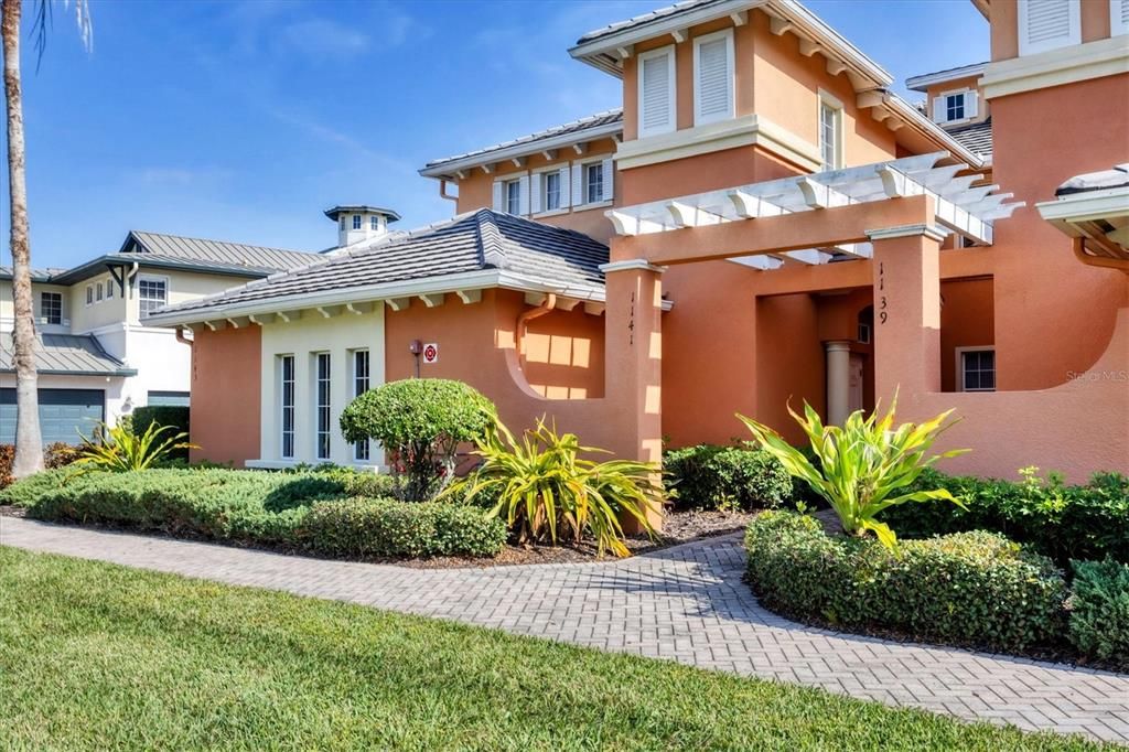 En Venta: $525,000 (3 camas, 2 baños, 2332 Pies cuadrados)