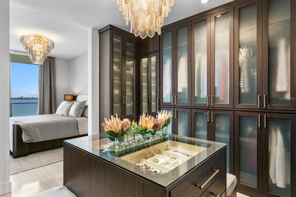 En Venta: $3,200,000 (3 camas, 3 baños, 2937 Pies cuadrados)