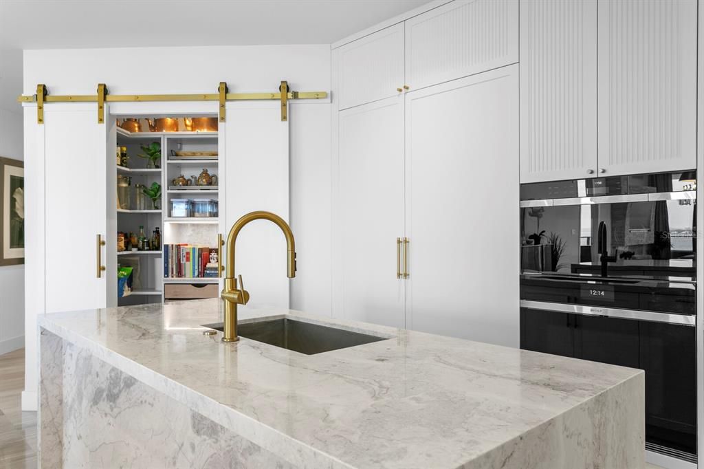 En Venta: $3,200,000 (3 camas, 3 baños, 2937 Pies cuadrados)