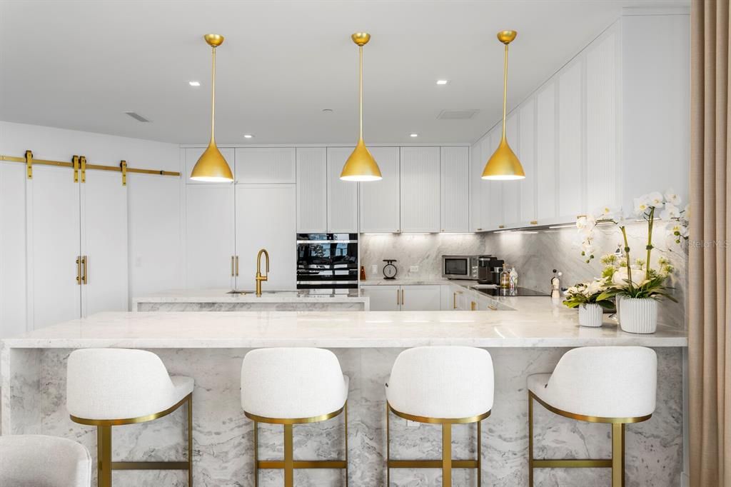 En Venta: $3,200,000 (3 camas, 3 baños, 2937 Pies cuadrados)