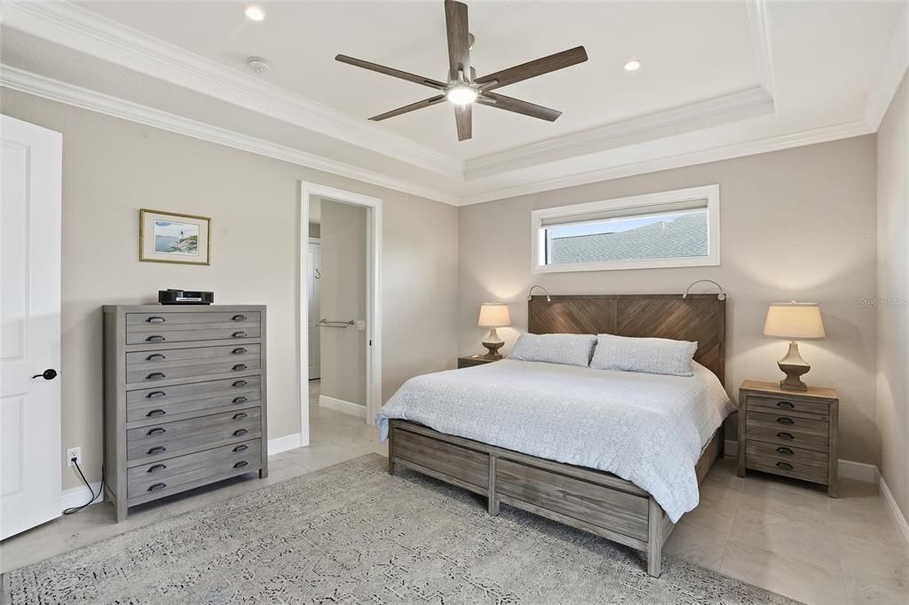 На продажу: $683,000 (3 спален, 2 ванн, 1893 Квадратных фут)