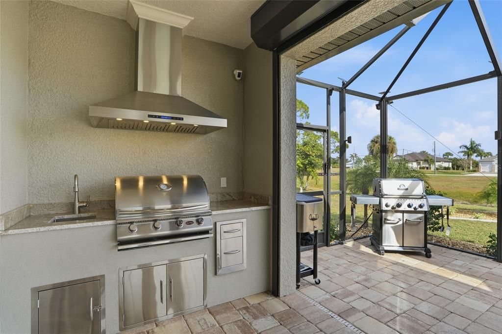 На продажу: $683,000 (3 спален, 2 ванн, 1893 Квадратных фут)