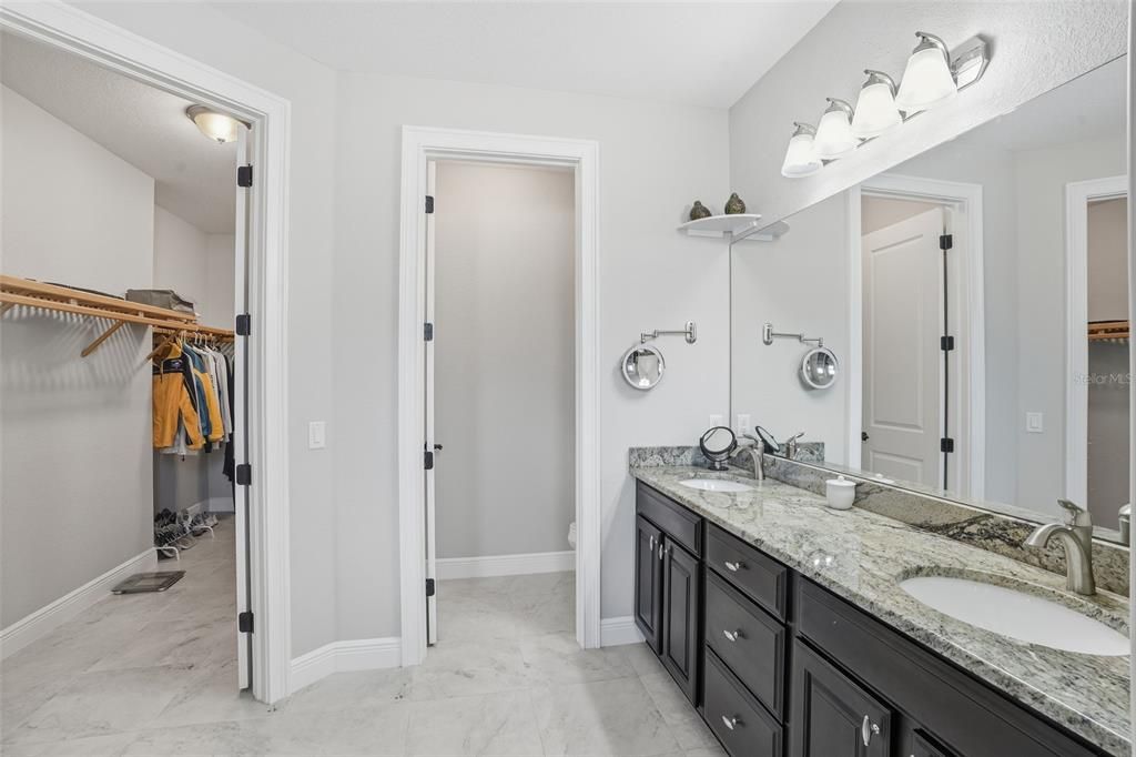 На продажу: $683,000 (3 спален, 2 ванн, 1893 Квадратных фут)