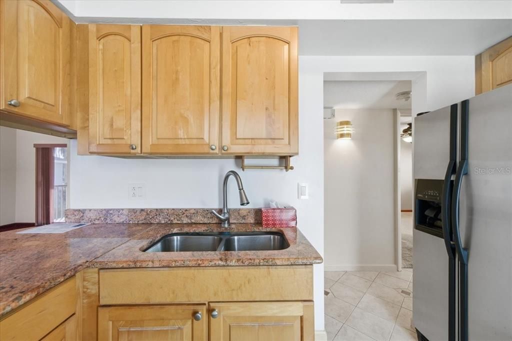 For Sale: $328,000 (2 beds, 2 baths, 793 Square Feet)