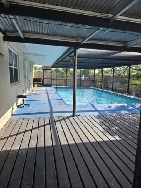 На продажу: $205,000 (2 спален, 1 ванн, 1253 Квадратных фут)