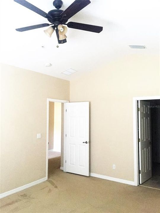 For Rent: $2,350 (3 beds, 2 baths, 1602 Square Feet)