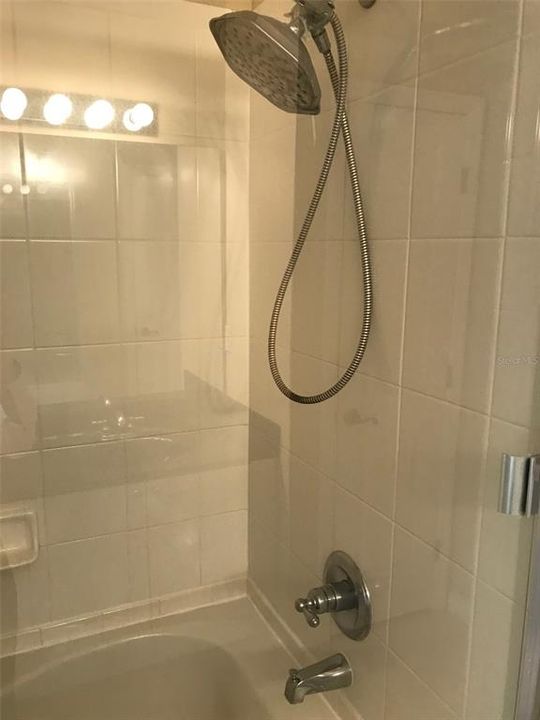 For Rent: $2,350 (3 beds, 2 baths, 1602 Square Feet)