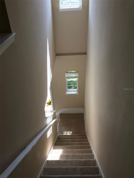 For Rent: $2,350 (3 beds, 2 baths, 1602 Square Feet)