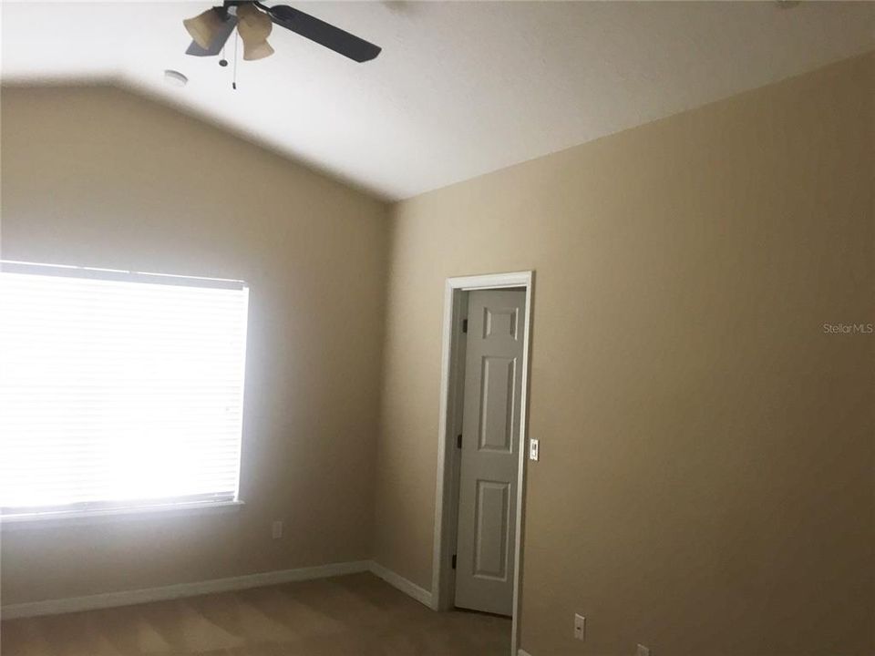 For Rent: $2,350 (3 beds, 2 baths, 1602 Square Feet)