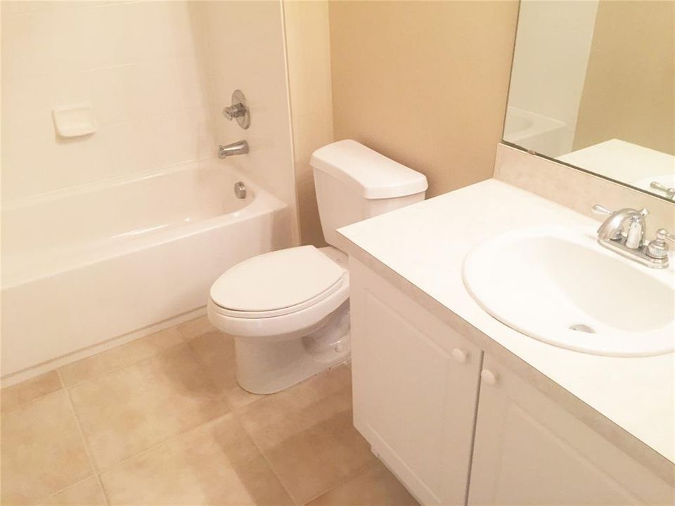 For Rent: $2,350 (3 beds, 2 baths, 1602 Square Feet)