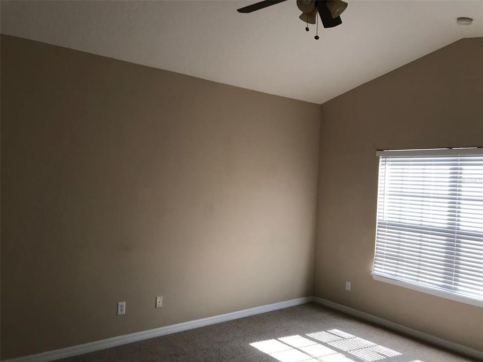 For Rent: $2,350 (3 beds, 2 baths, 1602 Square Feet)