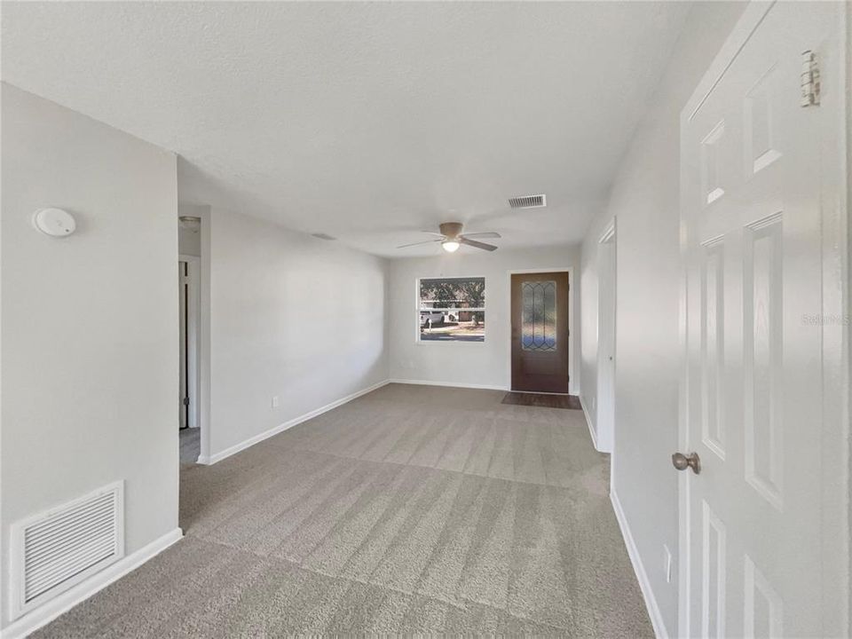 На продажу: $232,000 (3 спален, 1 ванн, 917 Квадратных фут)