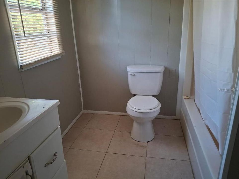 En Renta: $850 (0 camas, 1 baños, 360 Pies cuadrados)