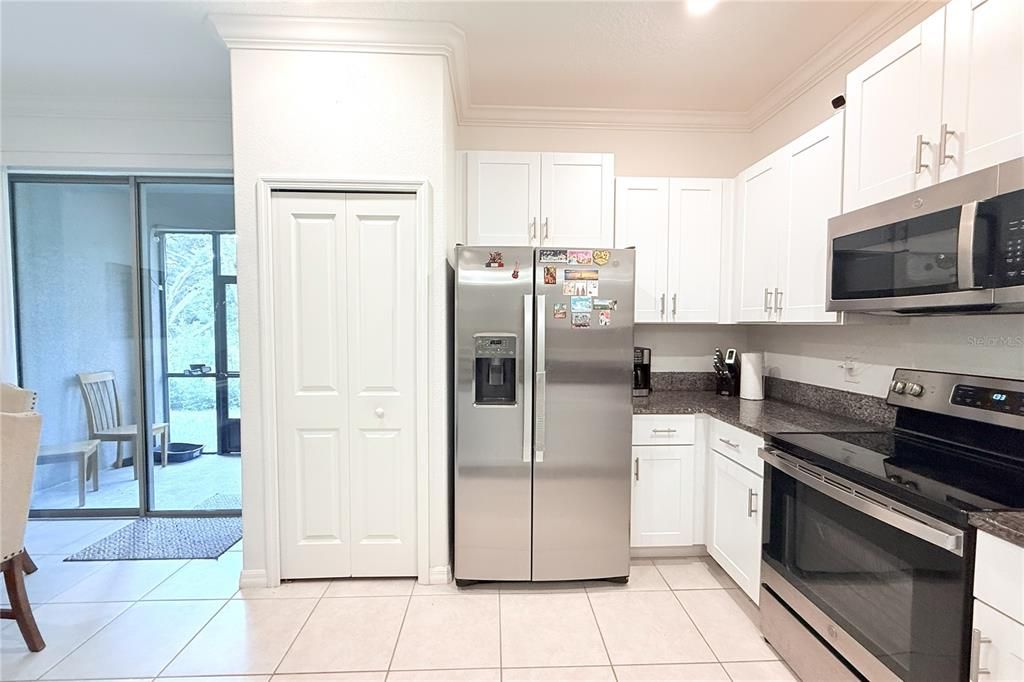 For Rent: $1,950 (3 beds, 2 baths, 1666 Square Feet)