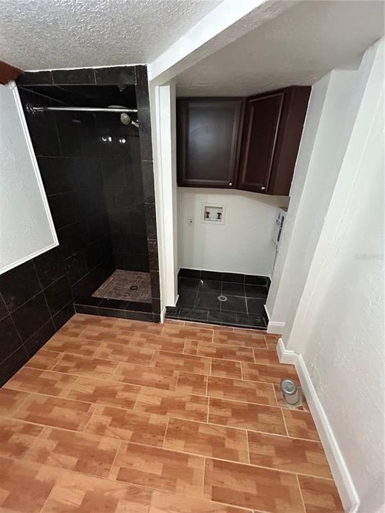 For Rent: $3,000 (4 beds, 2 baths, 2834 Square Feet)