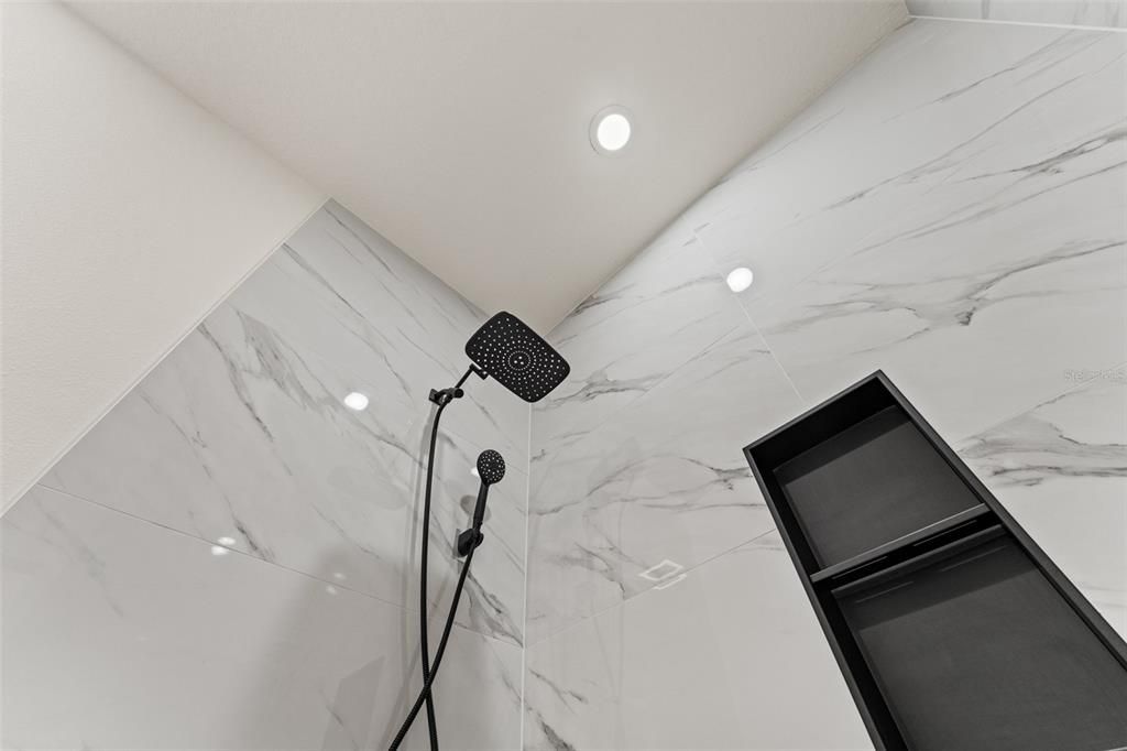 待售: $479,000 (4 贝兹, 3 浴室, 2345 平方英尺)