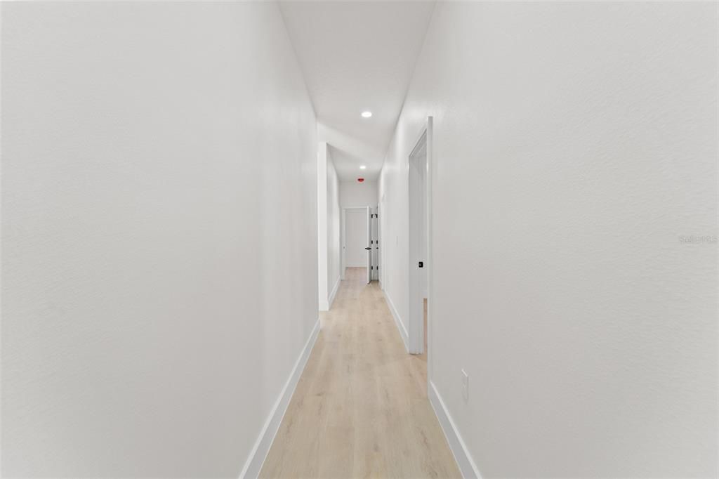 待售: $479,000 (4 贝兹, 3 浴室, 2345 平方英尺)