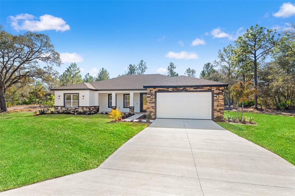 待售: $479,000 (4 贝兹, 3 浴室, 2345 平方英尺)