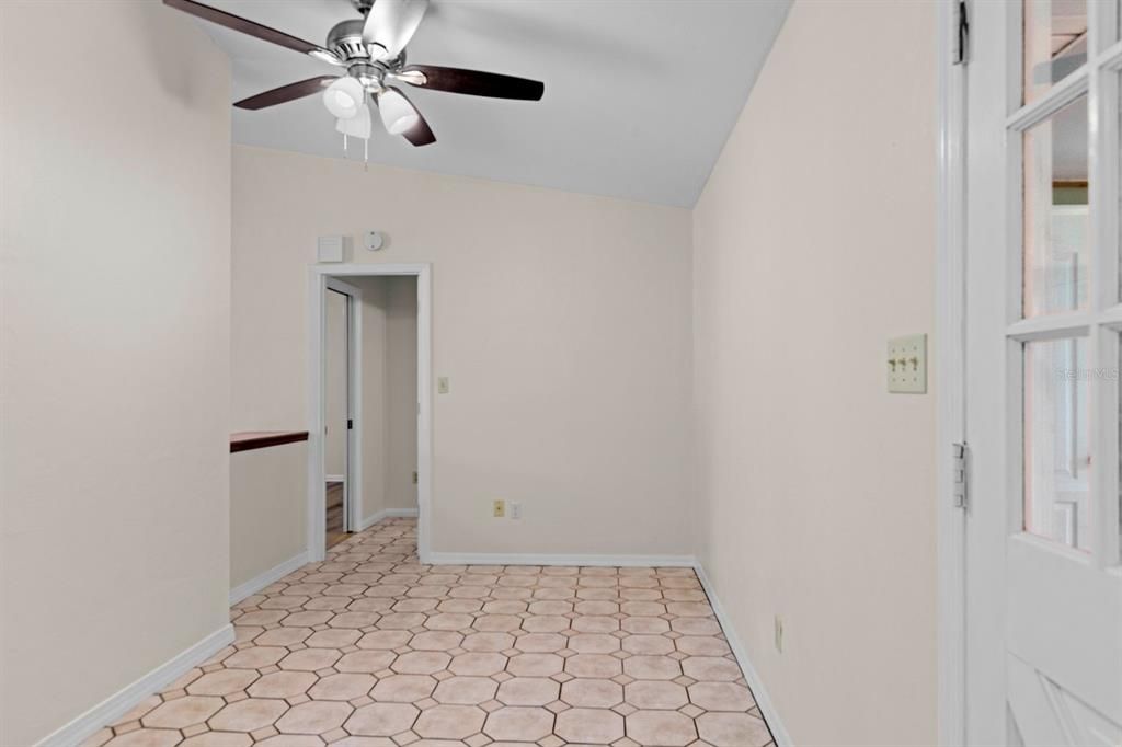 В аренду: $2,250 (4 спален, 2 ванн, 1416 Квадратных фут)