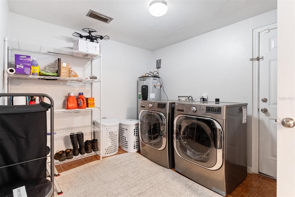 For Sale: $612,875 (3 beds, 2 baths, 1723 Square Feet)