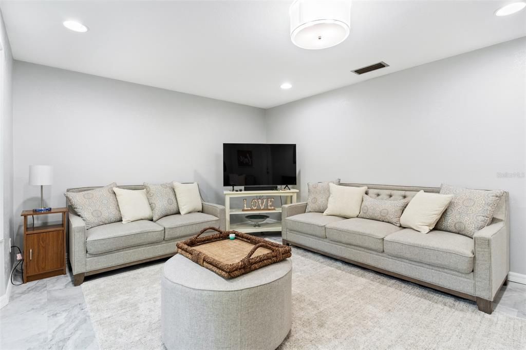 For Sale: $612,875 (3 beds, 2 baths, 1723 Square Feet)