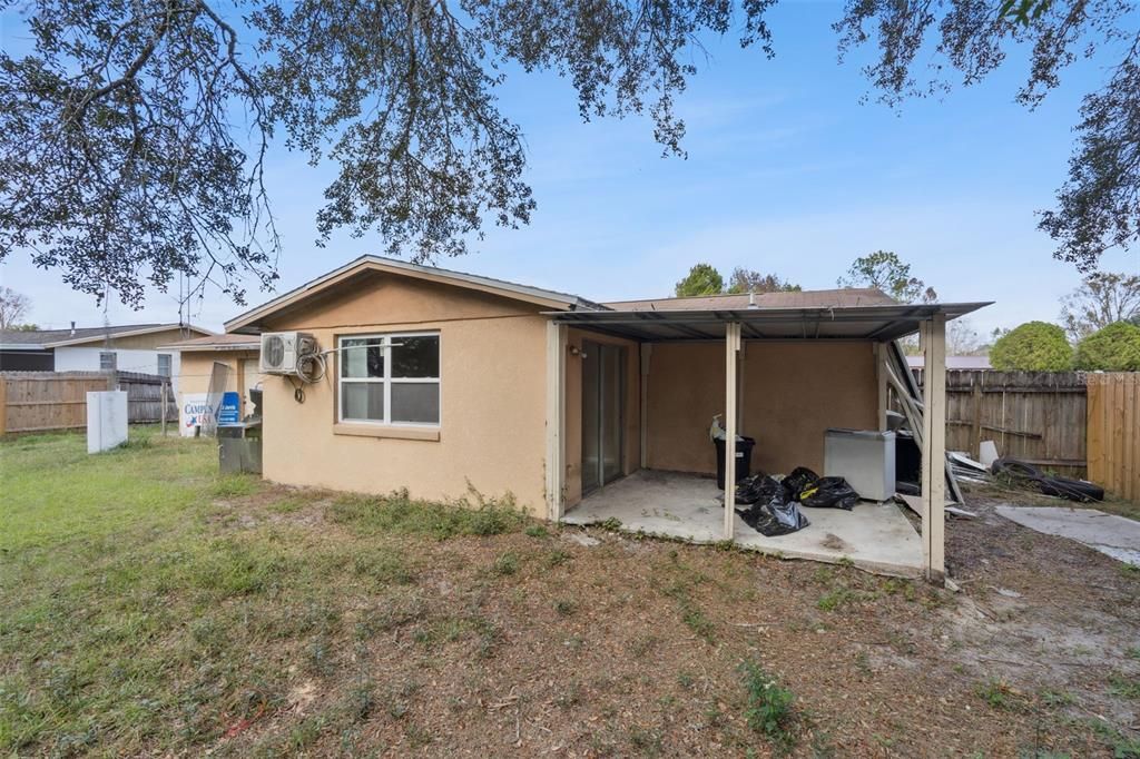 Activo con contrato: $185,000 (2 camas, 2 baños, 1212 Pies cuadrados)