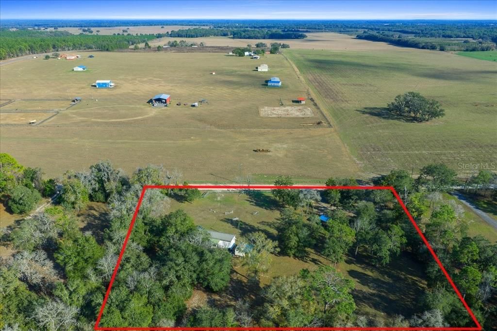 На продажу: $189,900 (2 спален, 2 ванн, 840 Квадратных фут)
