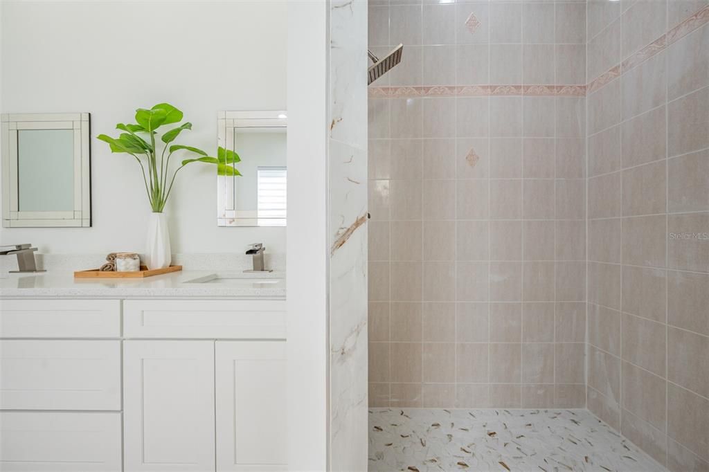 For Sale: $780,000 (3 beds, 2 baths, 2226 Square Feet)