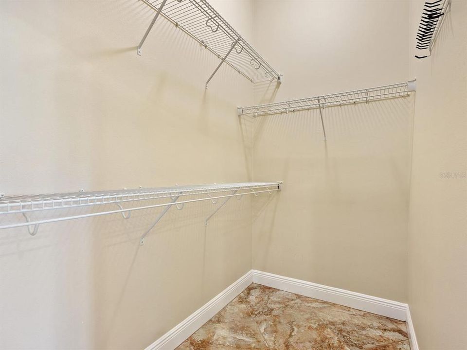 En Venta: $1,350,000 (3 camas, 3 baños, 2535 Pies cuadrados)