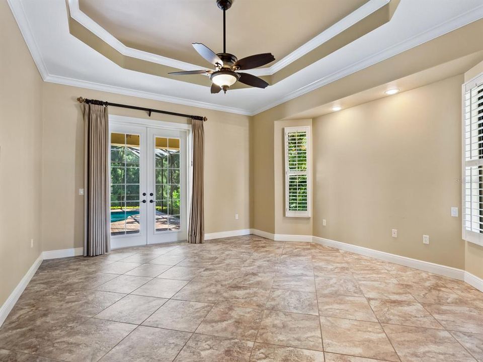 En Venta: $1,350,000 (3 camas, 3 baños, 2535 Pies cuadrados)