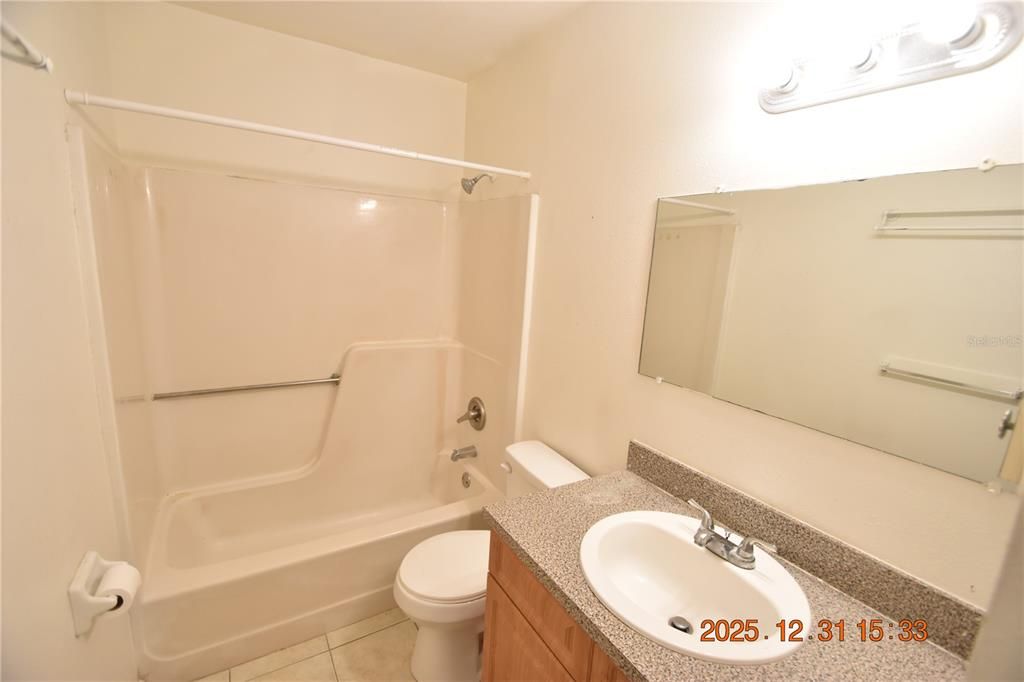 出租: $1,395 (2 贝兹, 2 浴室, 920 平方英尺)