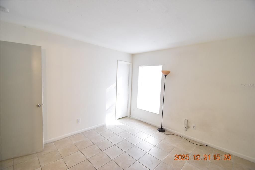 出租: $1,395 (2 贝兹, 2 浴室, 920 平方英尺)