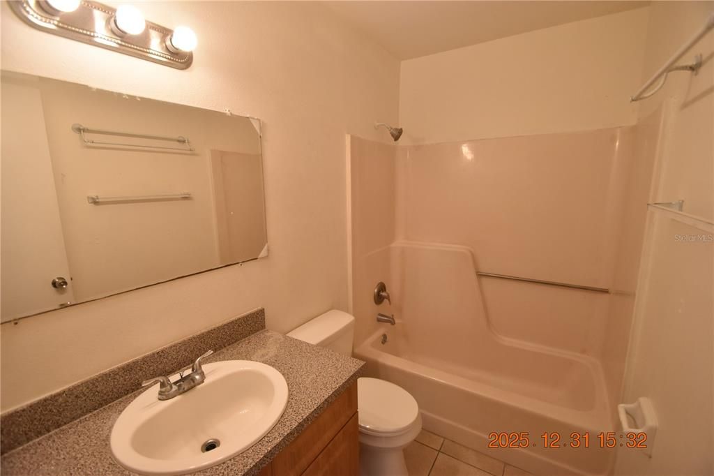 出租: $1,395 (2 贝兹, 2 浴室, 920 平方英尺)