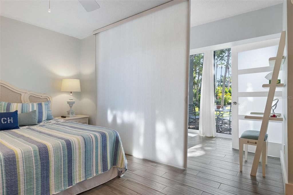 For Sale: $649,999 (2 beds, 2 baths, 1128 Square Feet)